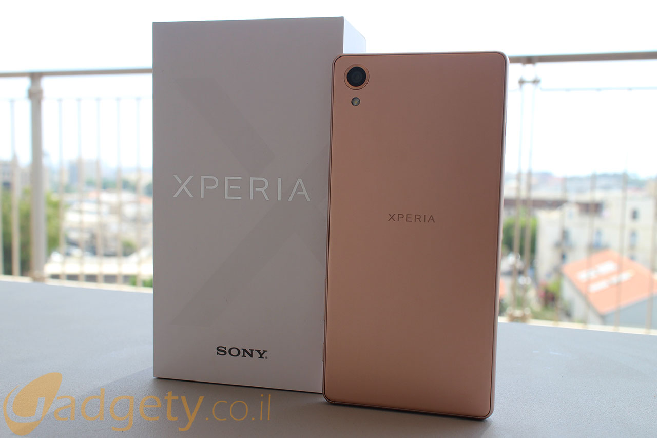 Sony Xperia X (צילום: רונן מנדזיצקי, גאדג'טי)