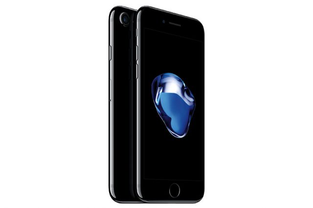 אייפון 7 בצבע שחור ג'ט (תמונה: Apple)