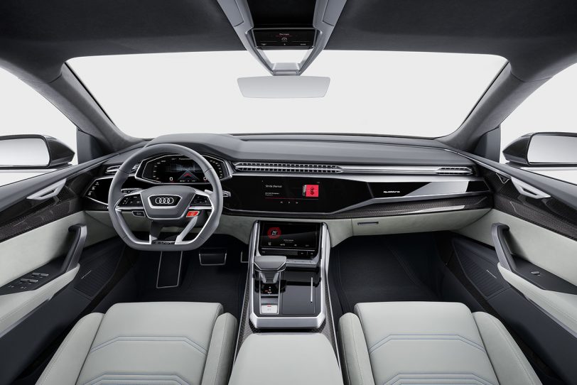מבט מבפנים לרכב הקונספט Audi Q8