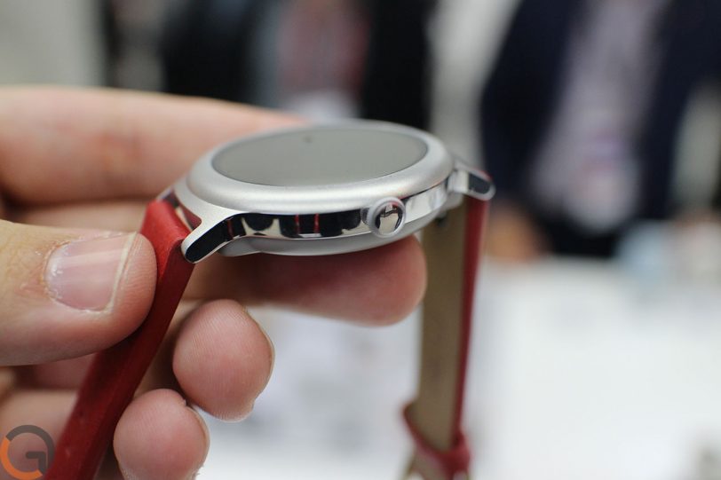 שעון חכם מדגם LG Watch Style (צילום: רונן מנדזיצקי, גאדג'טי)
