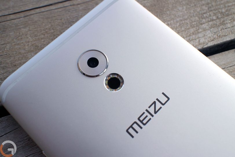 סמארטפון Meizu Pro 6 Plus (צילום: רונן מנדזיצקי, גאדג'טי)
