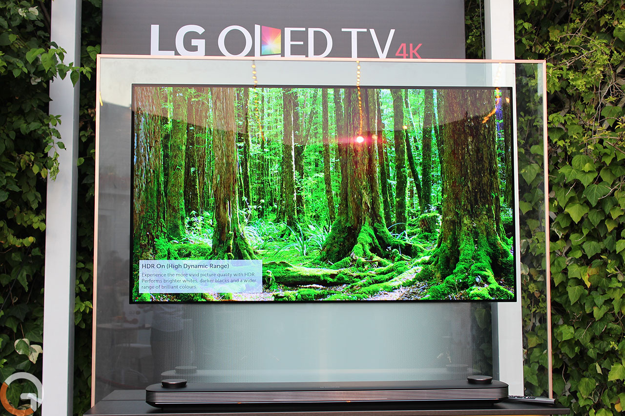 מסך טלוויזיה LG W7 (צילום: רונן מנדזיצקי, גאדג'טי)