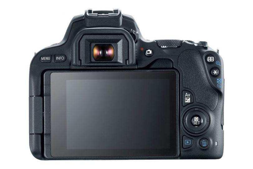 מצלמת EOS 200D (תמונה: Canon)