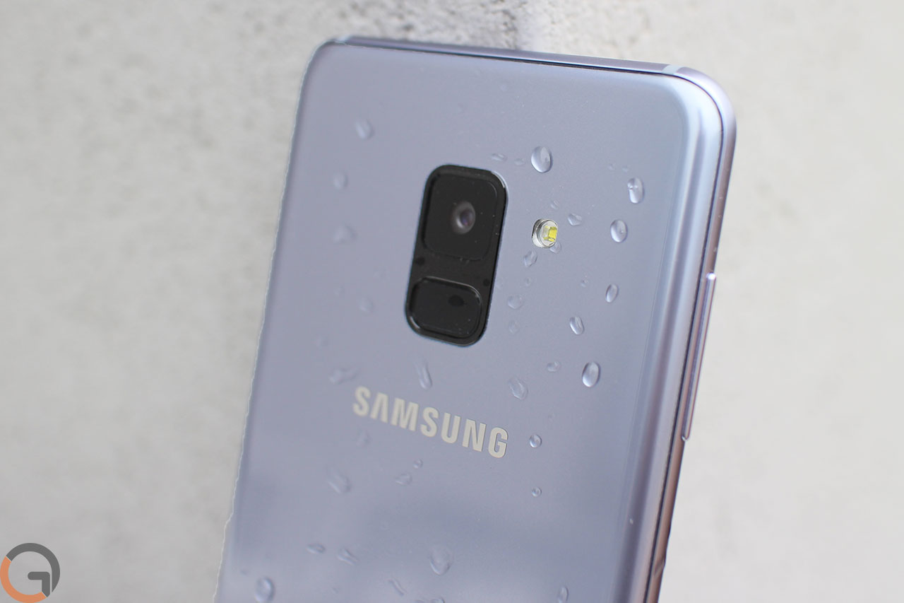 קורא טביעות אצבע ב-Samsung Galaxy A8 (צילום: רונן מנדזיצקי, גאדג'טי)