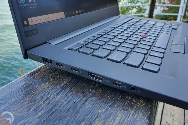 Lenovo ThinkPad X1 Extreme (צילום: יאן לנגרמן, גאדג'טי)