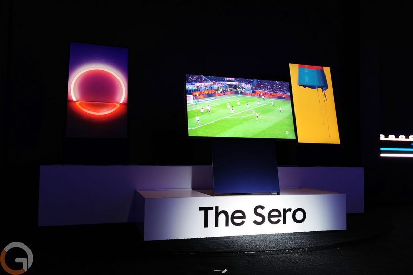 טלוויזיית Samsung Sero (צילום: רונן מנדזיצקי, גאדג'טי)