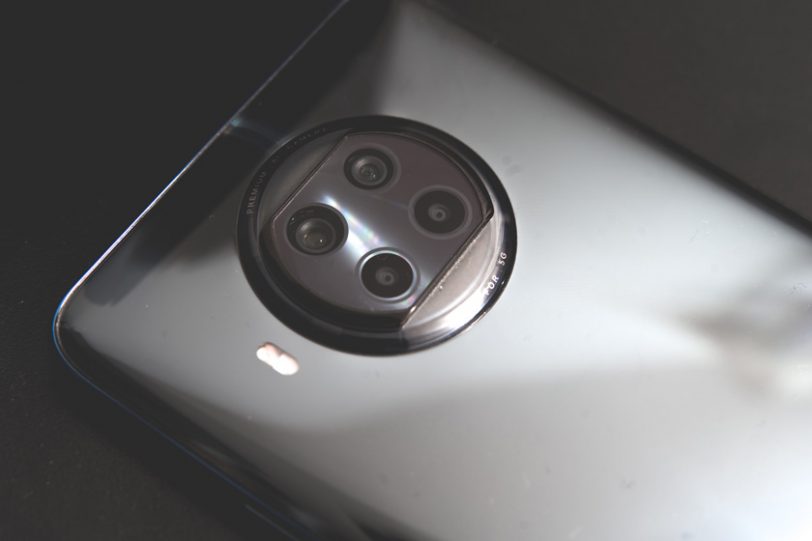 Xiaomi Mi 10T Lite 5G (צילום: אופק ביטון, גאדג'טי)