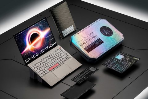 סט נייד ה-ZenBook 14X OLED Space Edition (מקור אסוס)