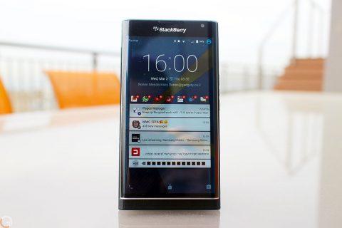 Blackberry Priv (צילום: רונן מנדזיצקי)