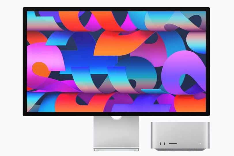 מחשב ה-Mac Studio ומסך ה-Studio Display החדשים (מקור אפל)