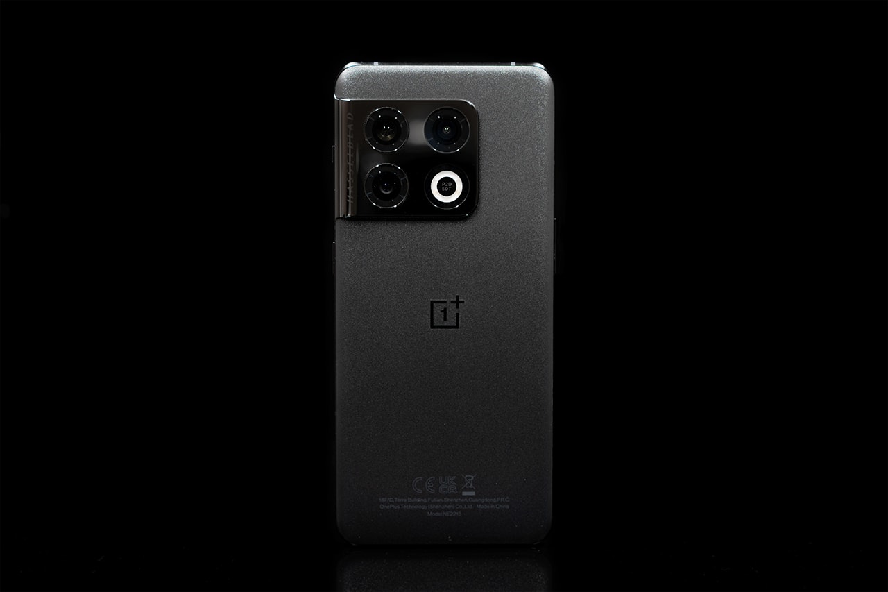 OnePlus 10 Pro – occupies a respectable place in a busy market