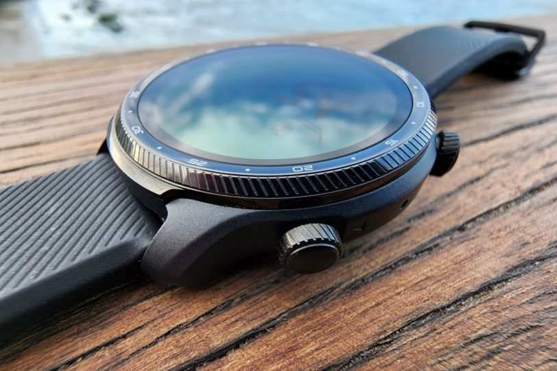 שעון Pro 3 Ultra - מבט צדדי (צילום: יאן לנגרמן)