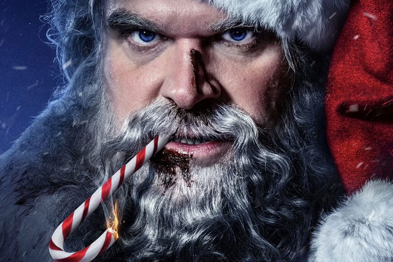 Santa Claus is not afraid of blood in the trailer for the movie