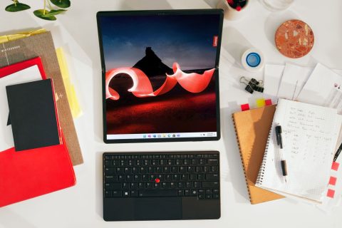 נייד ThinkPad X1 Fold 16 (מקור לנובו)