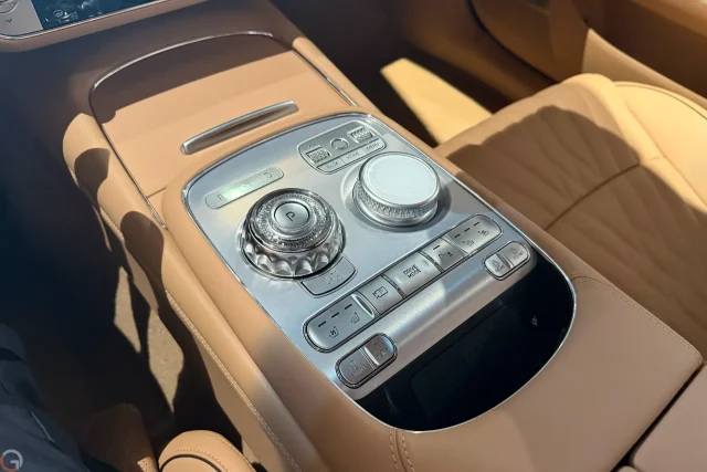 Genesis G90 (צילום: רונן מנדזיצקי)