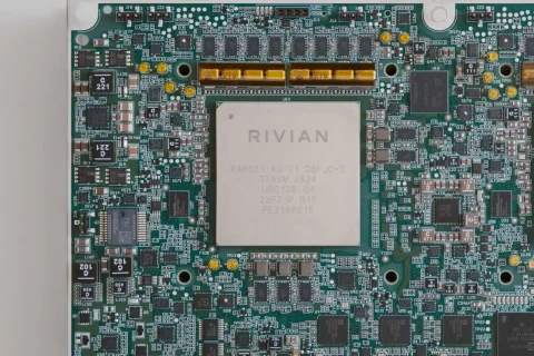 Autonomy Compute Module 3 (מקור Rivian)