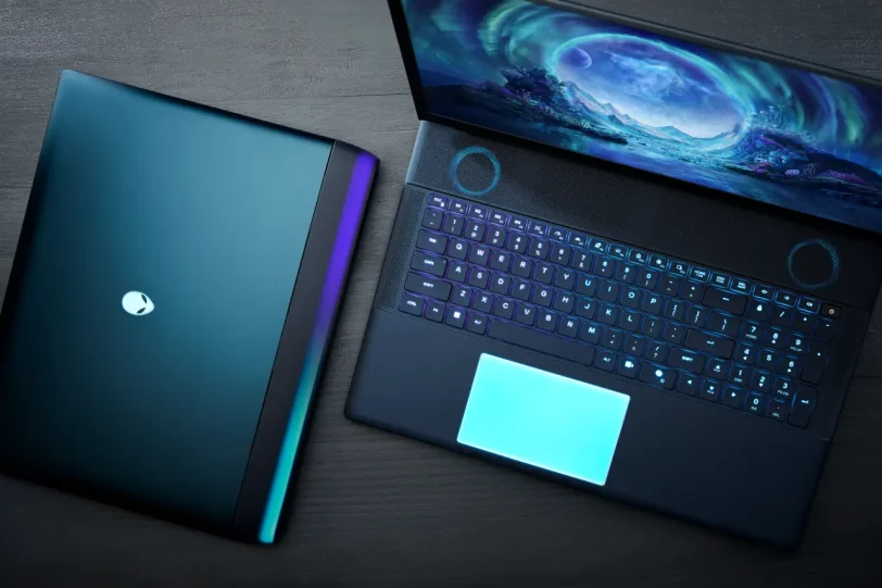 חברת Alienware חושפת ניידי Area-51 ו-Aurora עם מסכי OLED