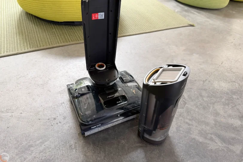 מיכל מים מלוכלכים, Roborock F25 Ace Pro (צילום: רונן מנדזיצקי)