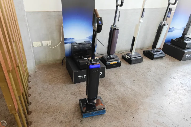 שואב-שוטף Tineco S9 Station (צילום: רונן מנדזיצקי)