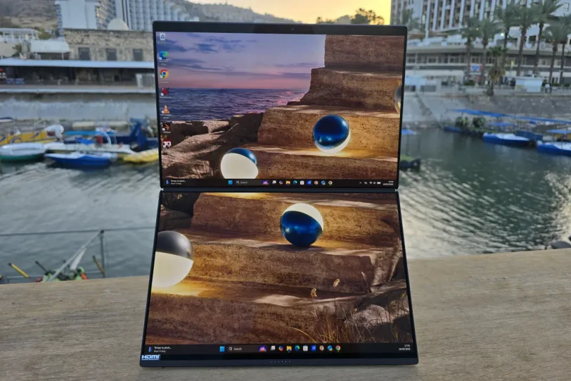 Zenbook DUO – שני מסכים (צילום: יאן לנגרמן, גאדג’טי)