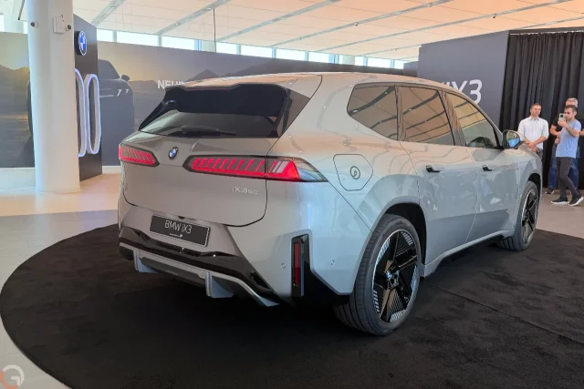 BMW iX3 Neue Klasse (צילום: רונן מנדזיצקי)