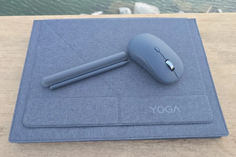 Yoga 9 - אביזרים (צילום: יאן לנגרמן, גאדג’טי)