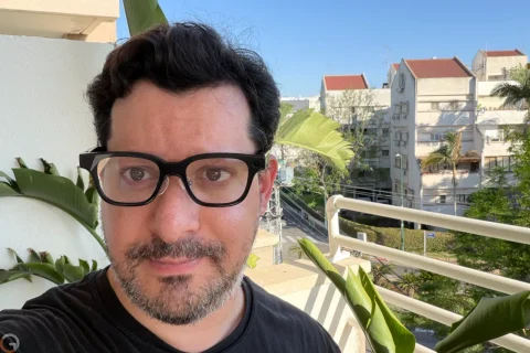 משקפי Rokid (צילום: רונן מנדזיצקי)