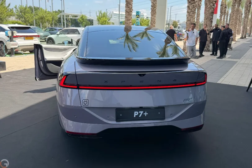 XPENG P7+ (צילום: רונן מנדזיצקי)