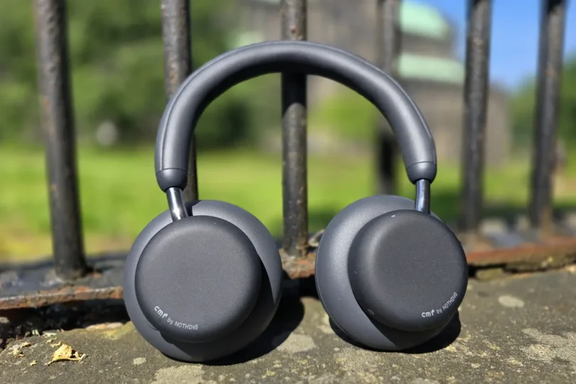 אוזניות CMF Headphone Pro (צילום: יאן לנגרמן, גאדג’טי)