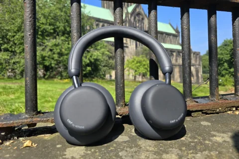 אוזניות CMF Headphone Pro (צילום: יאן לנגרמן, גאדג’טי)