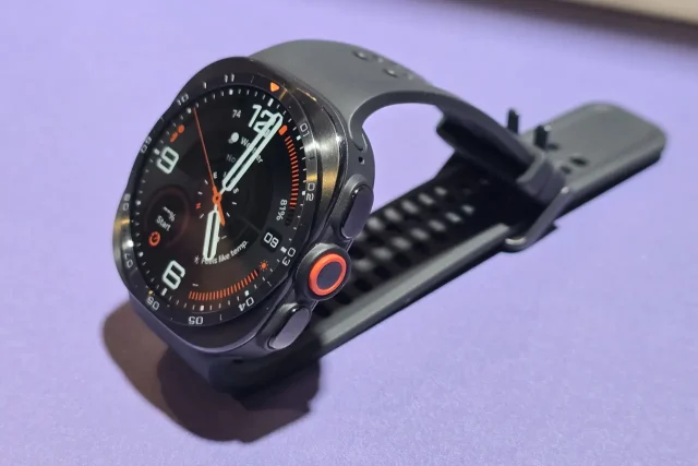 Galaxy Watch Ultra2 (צילום: יאן לנגרמן, גאדג'טי)