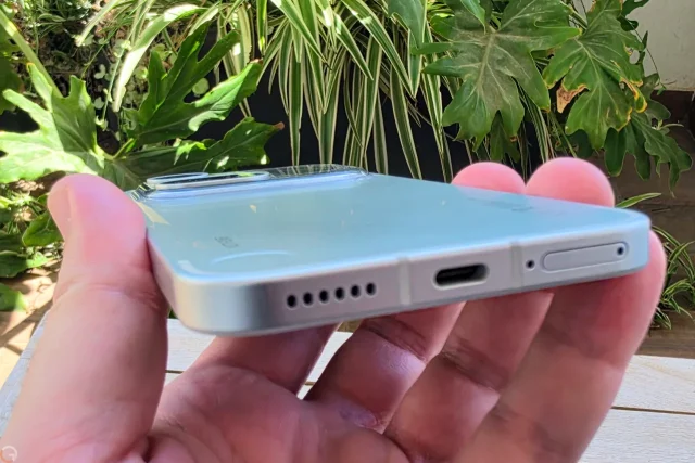 Nothing Phone 4a Pro (צילום: רונן מנדזיצקי)