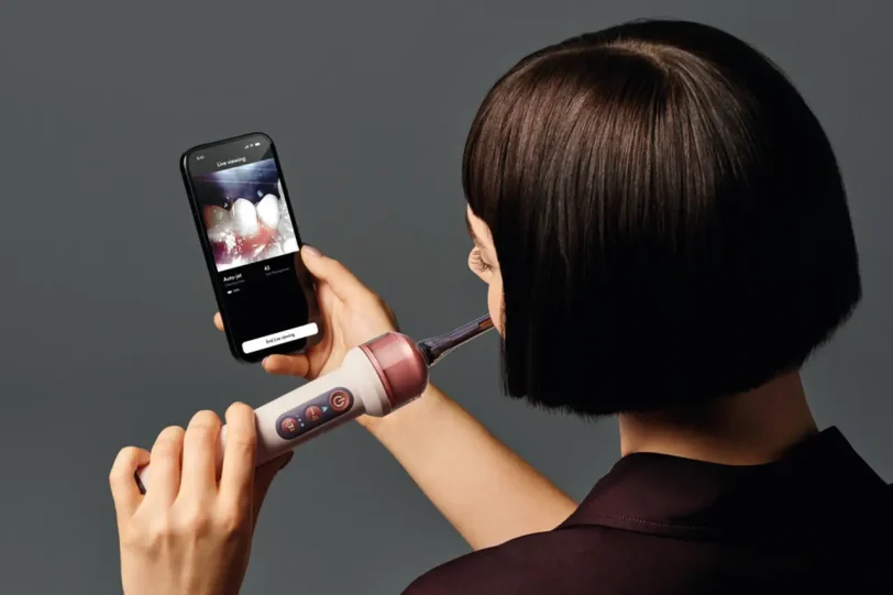 מברשת שיניים Dyson CameraJet (מקור דייסון)