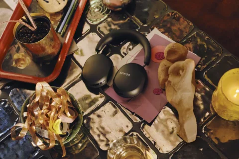 אוזניות Sonos Ace Ultra (מקור סונוס)