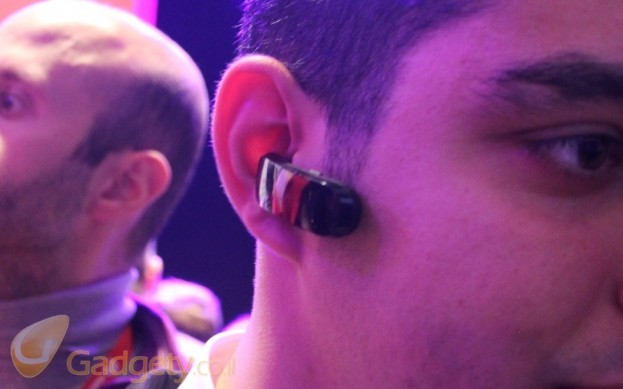 Huawei-TalkBand-ear